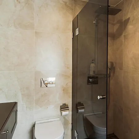 Airhome - Kuninga 塔林