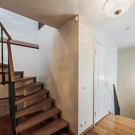 Airhome - Kuninga Apartment *