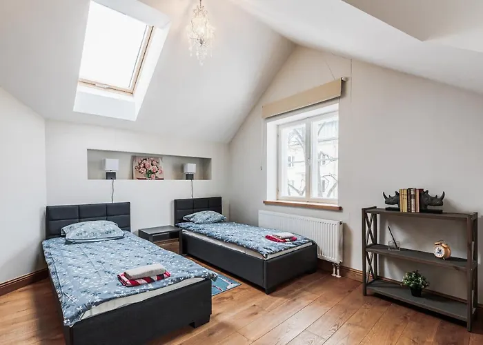 Airhome - Kuninga Apartment *