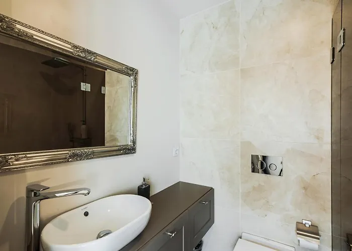 Airhome - Kuninga Apartment