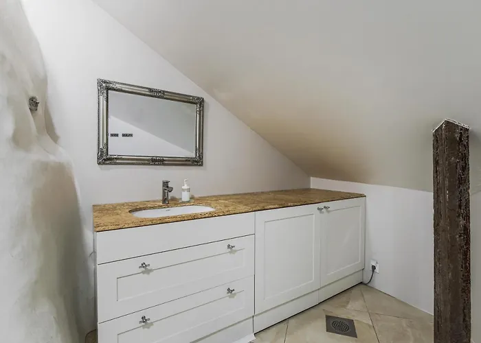 Airhome - Kuninga Tallinn