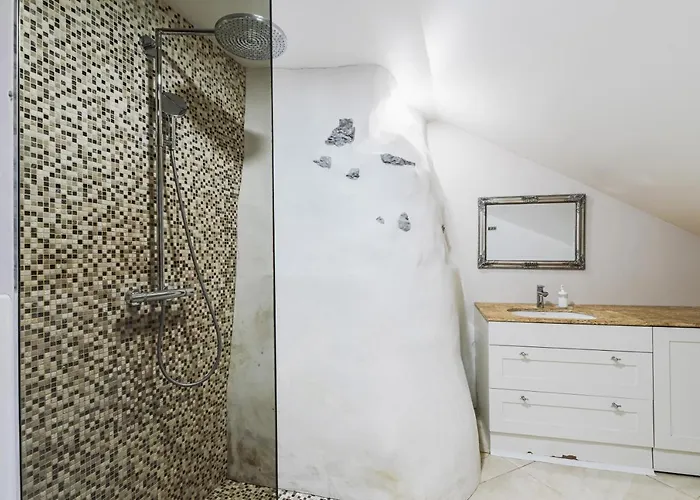 Airhome - Kuninga * טאלין